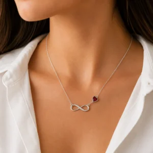 Collar infinito corazon cubic rojo